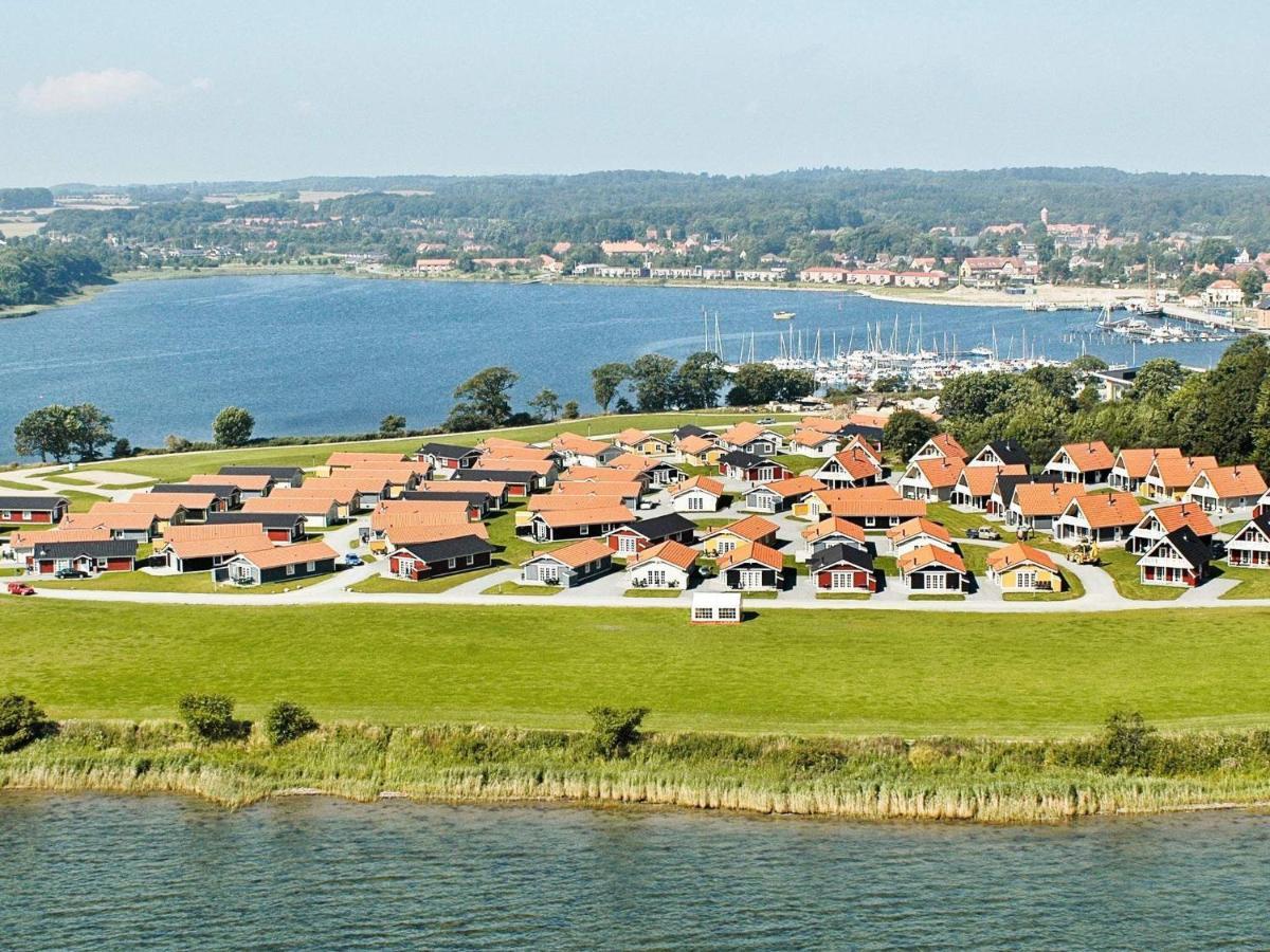 6 Person Holiday Home On A Holiday Park In Gråsten Eksteriør billede